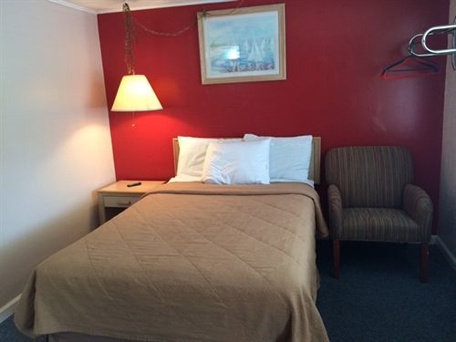 Fels Three Crown Motel Clarence Экстерьер фото